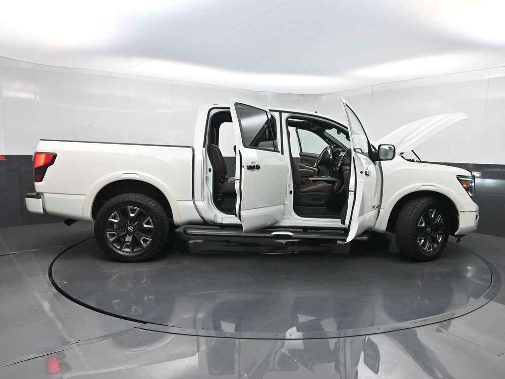Used 2023 Nissan Titan Platinum Reserve w/ Moonroof Package AWD/4WD image 38