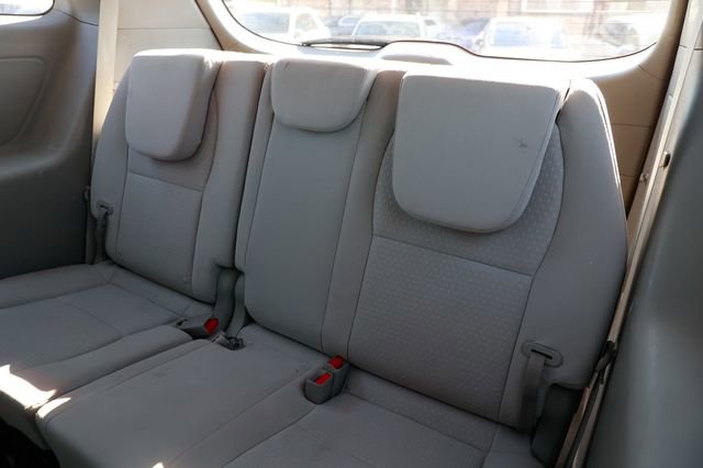 Used 2018 Kia Sedona L image 26
