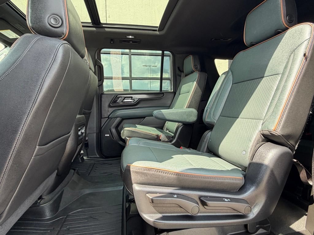 Used 2026 GMC Yukon XL AT4 w/ AT4 Premium Package AWD/4WD image 22