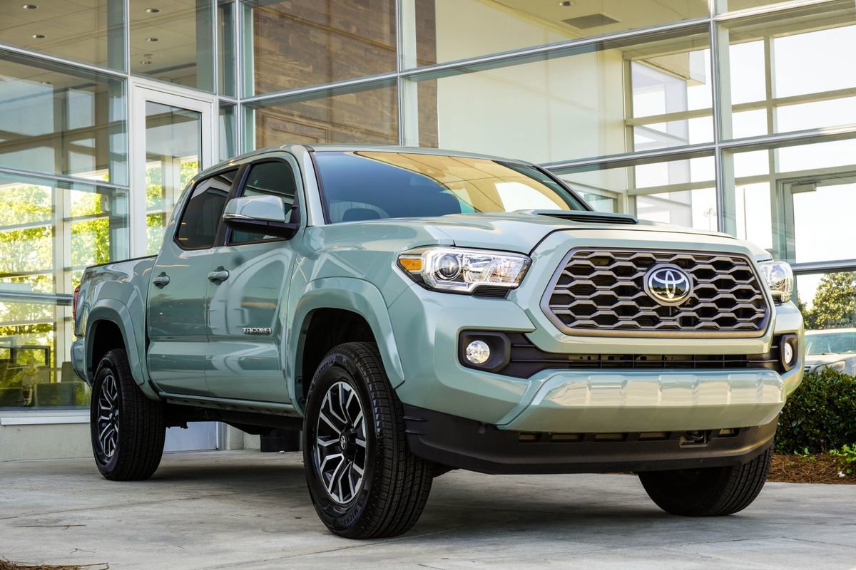Used 2023 Toyota Tacoma TRD Sport RWD image 4
