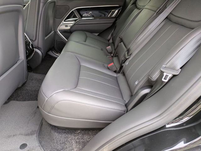 New 2026 Land Rover Range Rover SE image 15