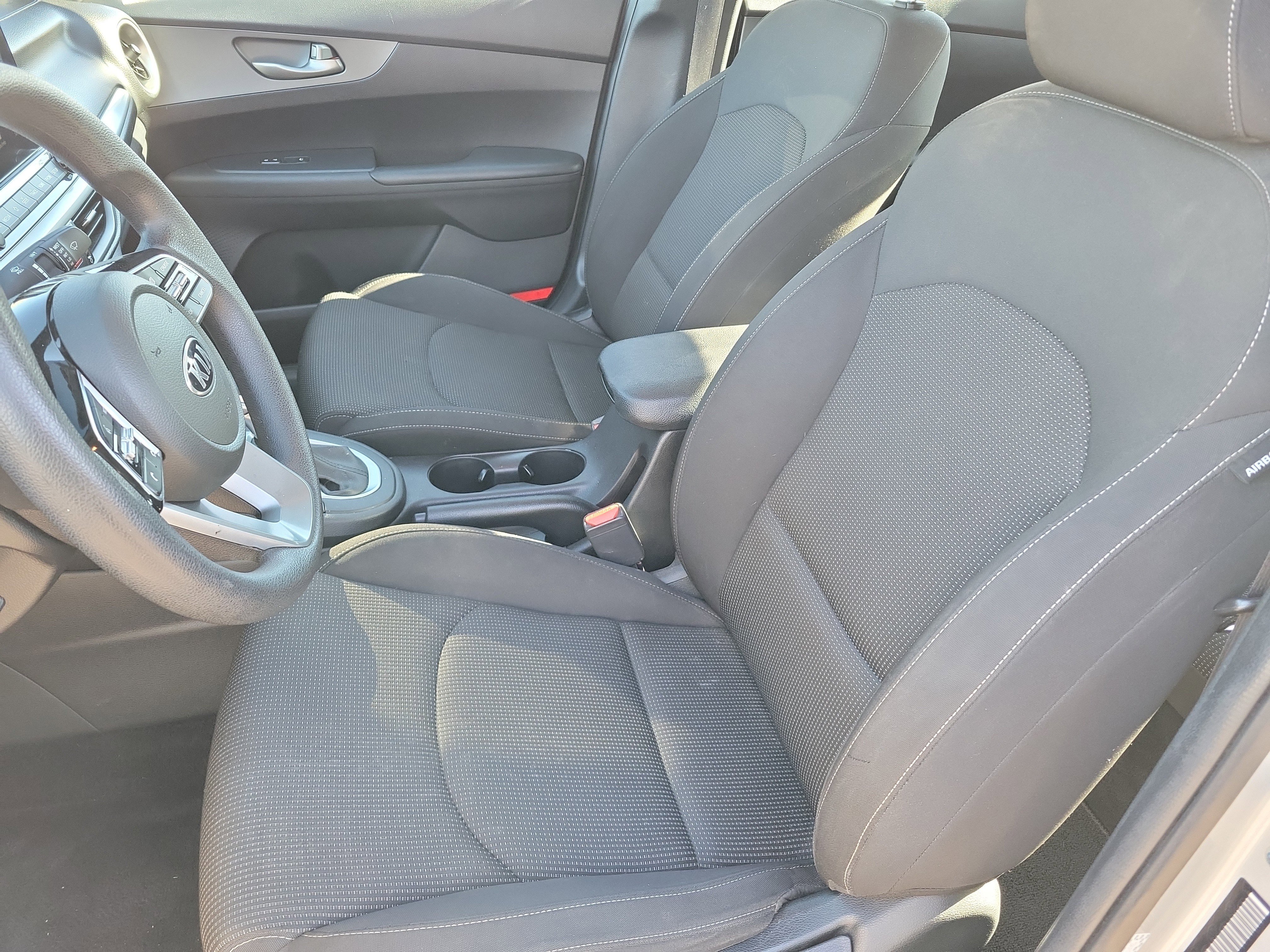 Used 2020 Kia Forte LXS image 4