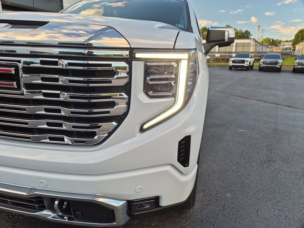 New 2026 GMC Sierra 1500 Denali AWD/4WD image 2