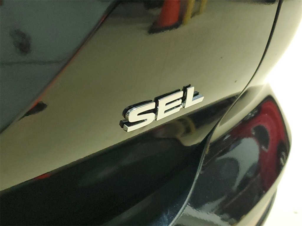 New 2025 Mitsubishi Outlander SEL image 9