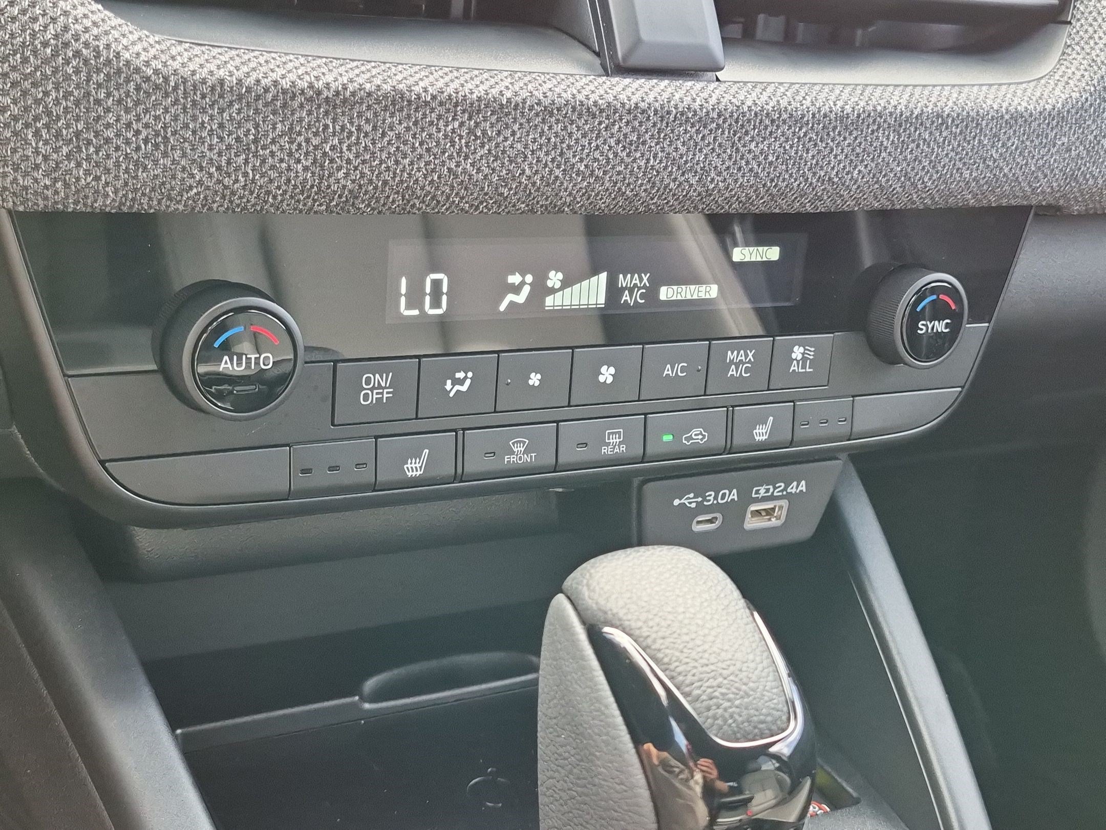 Certified 2026 Subaru Outback Limited AWD/4WD image 26