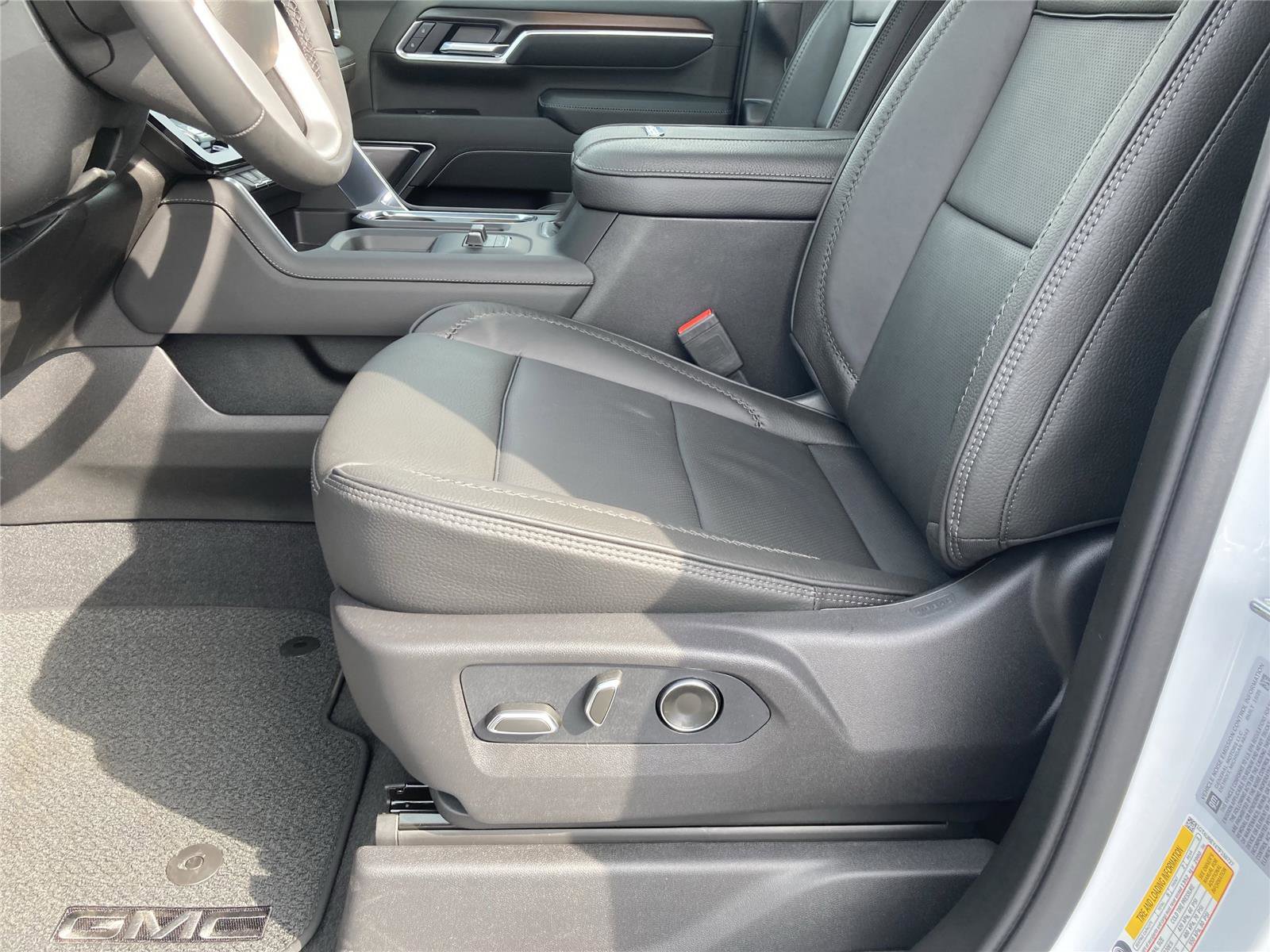 New 2026 GMC Sierra 2500 Denali w/ Denali Reserve Package image 22