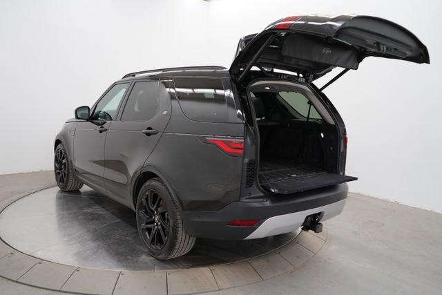 Used 2024 Land Rover Discovery S image 57