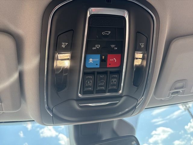 Used 2022 Jeep Grand Cherokee L Limited image 38