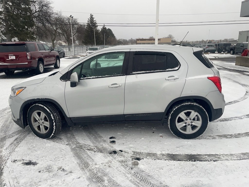 Used 2021 Chevrolet Trax LS w/ Tint and Cruise Package image 2