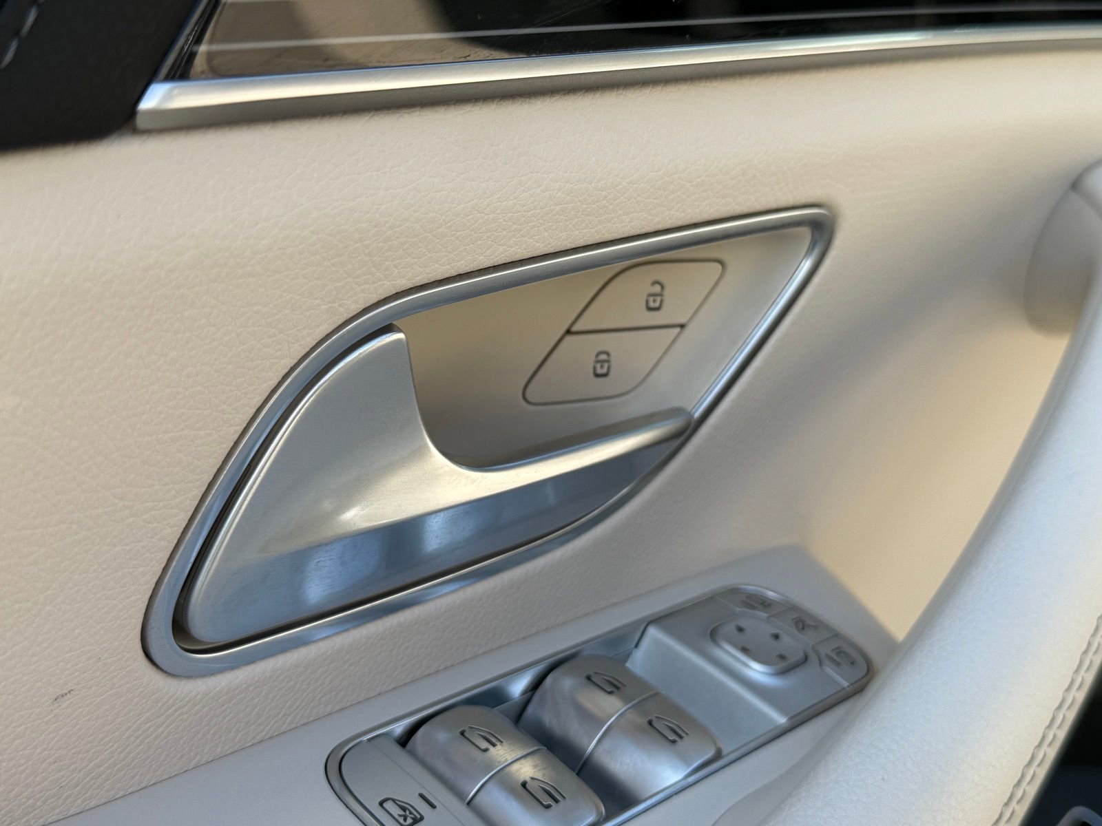 Used 2025 Mercedes-Benz GLS 450 4MATIC image 24