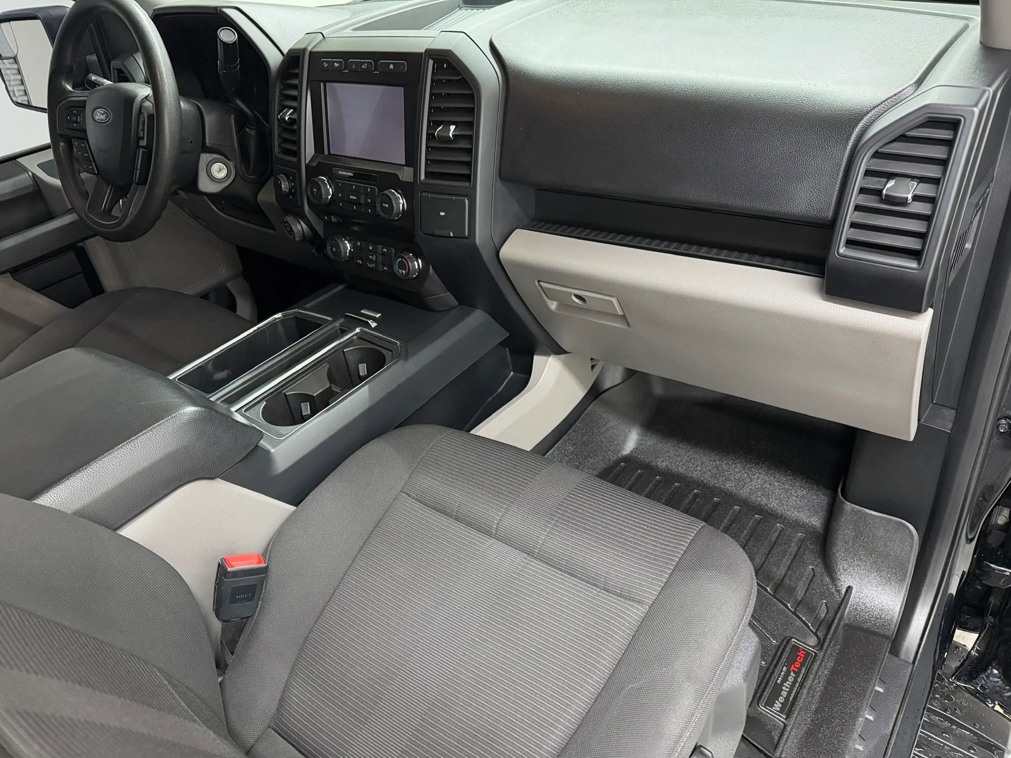 Used 2018 Ford F150 XL w/ Equipment Group 101A Mid AWD/4WD image 10