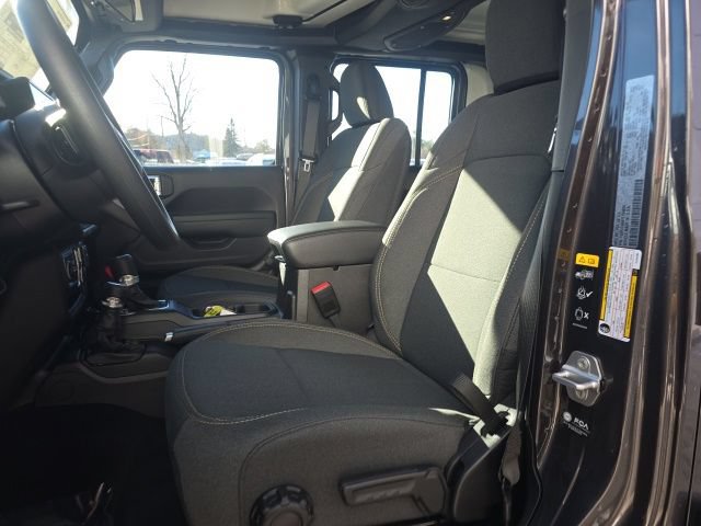 New 2026 Jeep Gladiator Sport AWD/4WD image 9