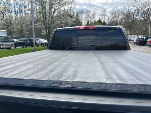 Used 2015 GMC Sierra 1500 SLT w/ SLT Preferred Package AWD/4WD image 25