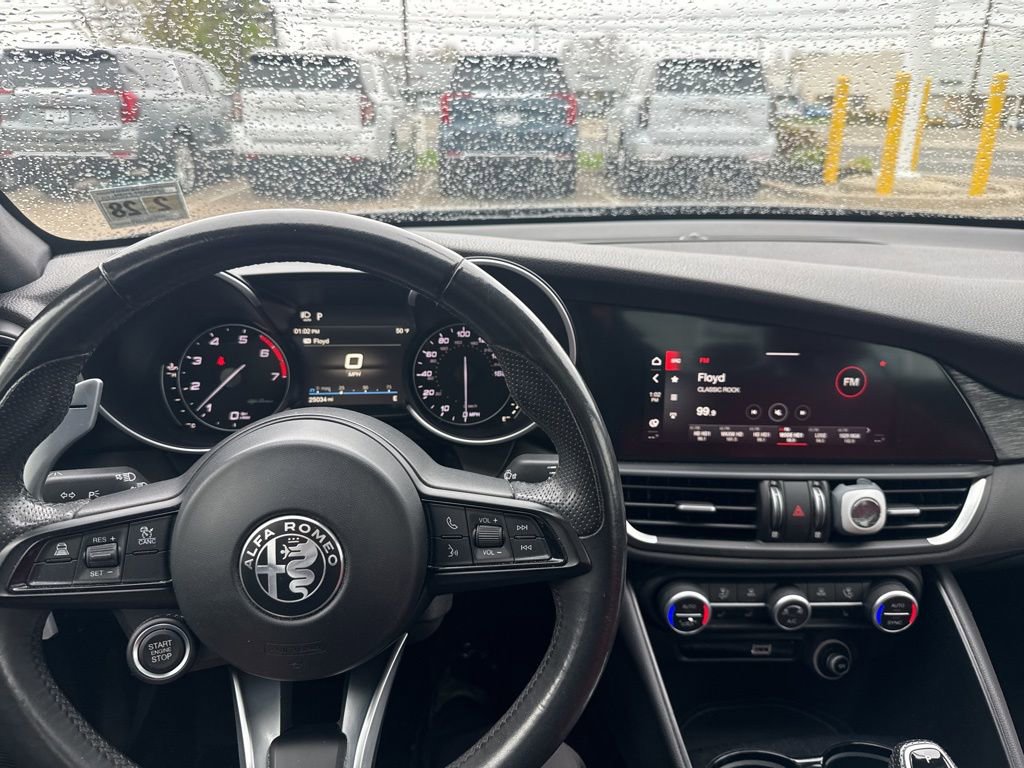 Used 2023 Alfa Romeo Giulia Sprint AWD/4WD image 18