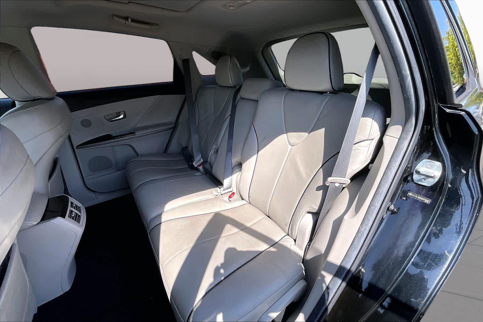 Used 2013 Toyota Venza Limited w/ Tow Prep Pkg FWD image 20