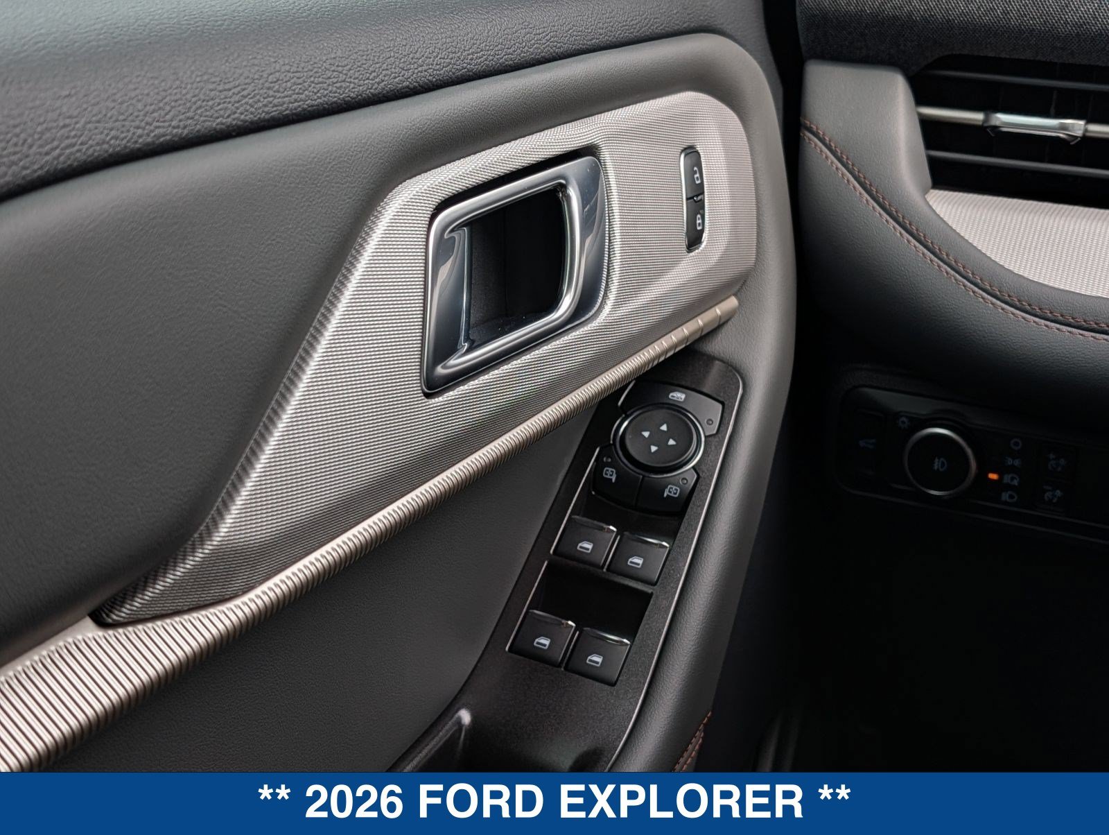 New 2026 Ford Explorer Active w/ Active Comfort Package RWD image 27