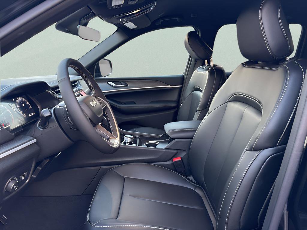 New 2025 Jeep Grand Cherokee Limited image 28