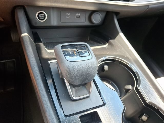 Used 2023 Nissan Rogue SV FWD image 15