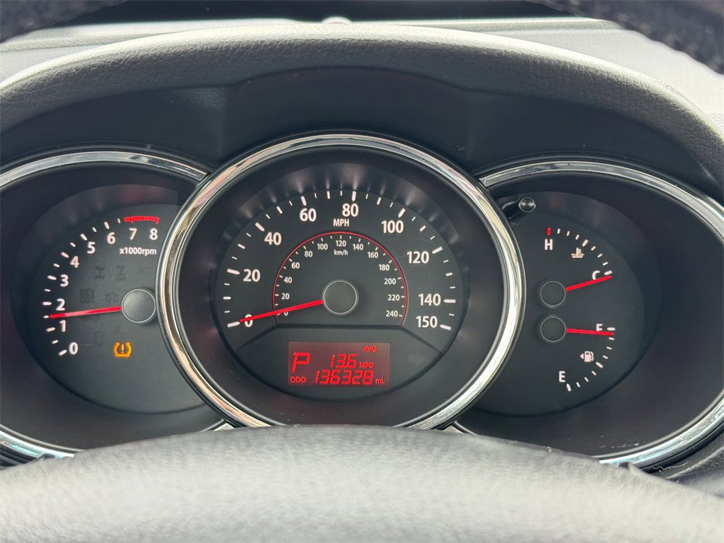 Used 2011 Kia Sorento EX w/ Premium Pkg image 17