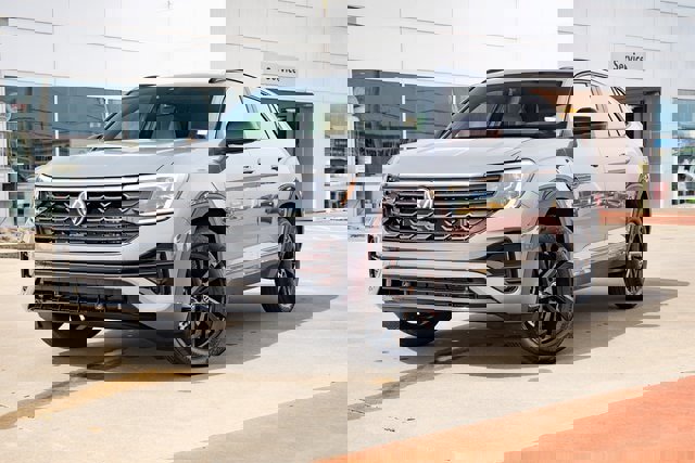New 2025 Volkswagen Atlas Cross Sport SEL R-Line image 2