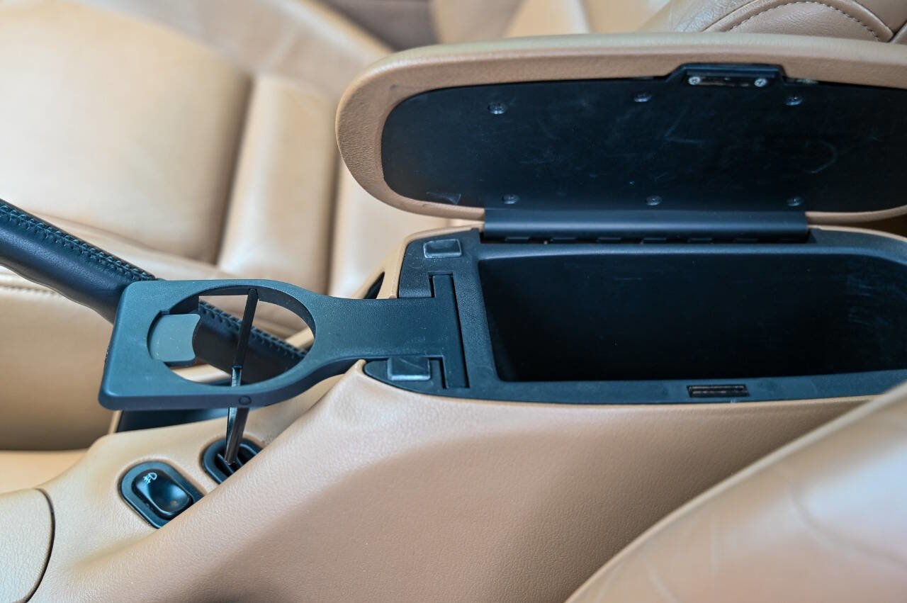 Used 1997 Ford Mustang Cobra image 90