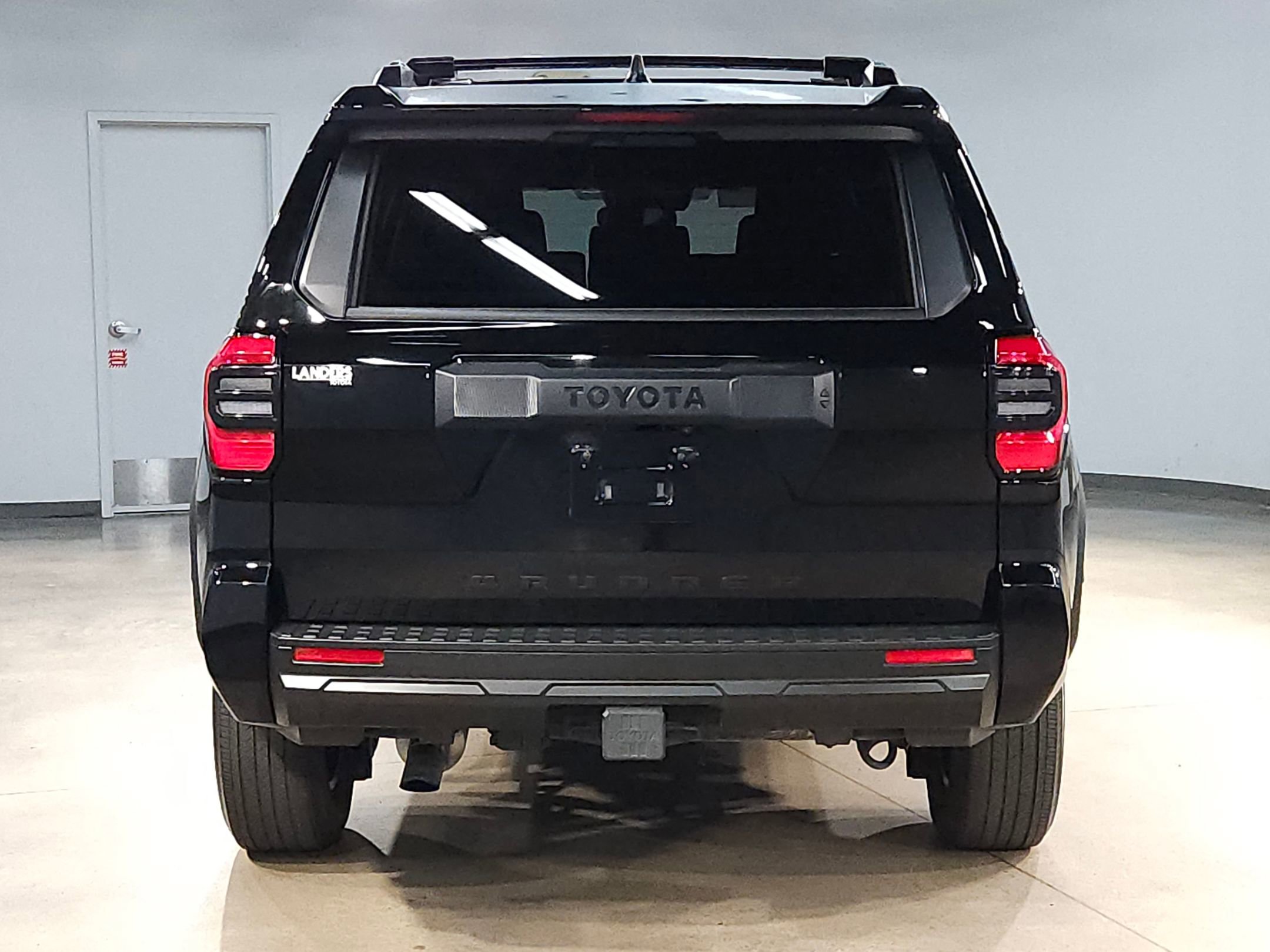 Certified 2025 Toyota 4Runner SR5 AWD/4WD image 6