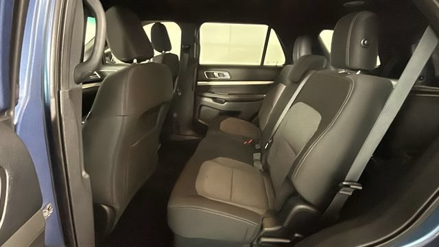 Used 2018 Ford Explorer XLT AWD/4WD image 26