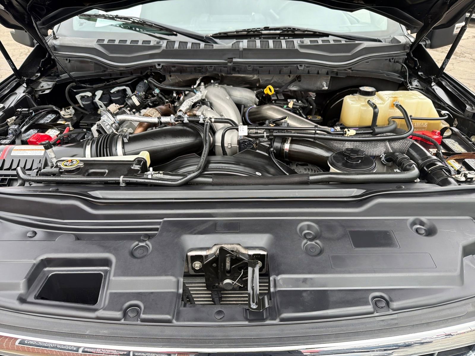 Used 2020 Ford F250 Lariat w/ Lariat Ultimate Package AWD/4WD image 24