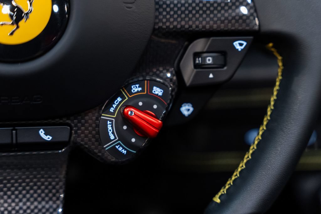 Certified 2021 Ferrari F8 Tributo RWD image 25