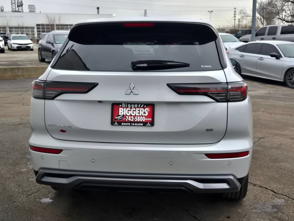 New 2026 Mitsubishi Outlander SE AWD/4WD image 12