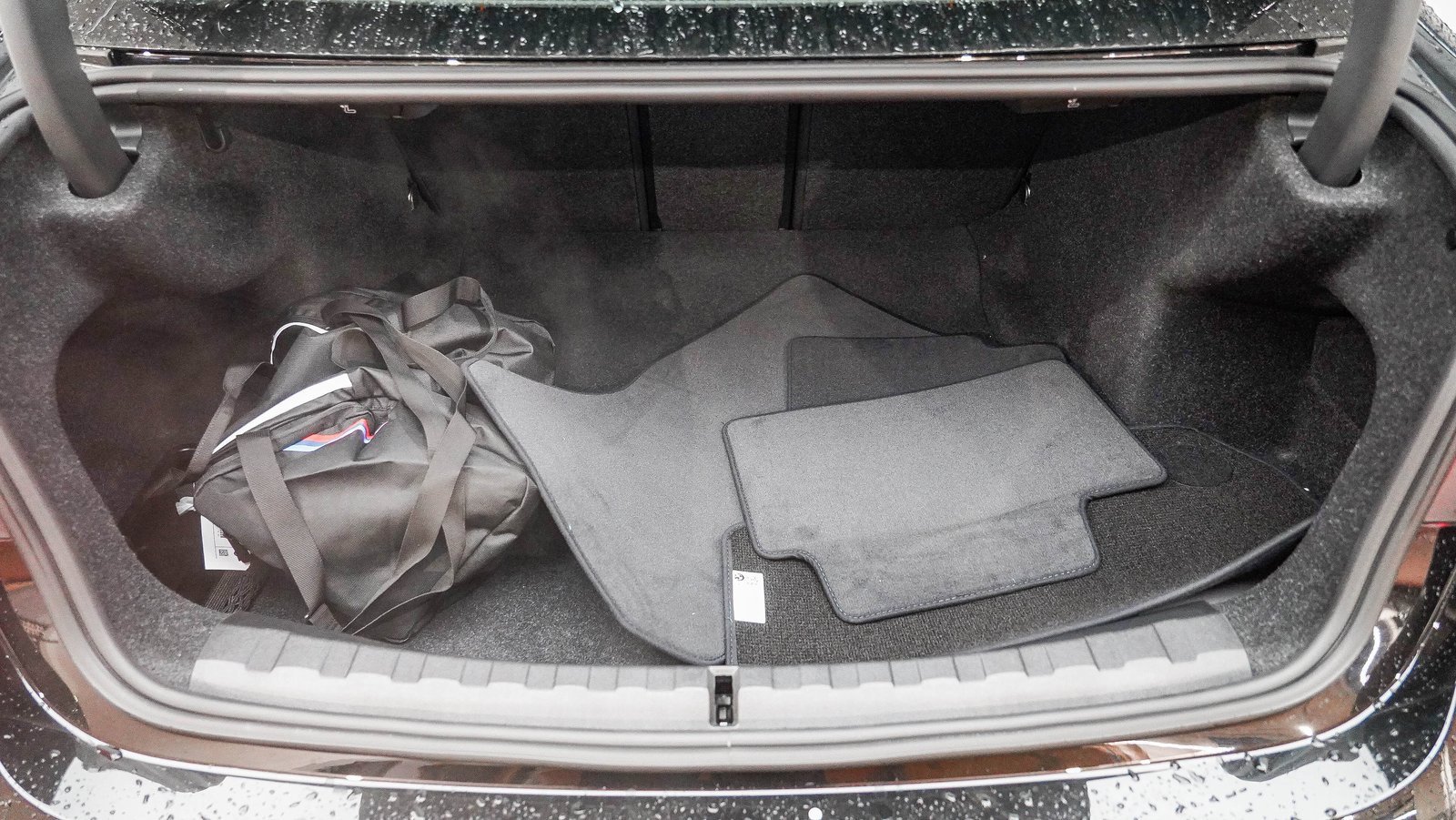 New 2026 BMW 330i Sedan w/ M Sport Package image 24