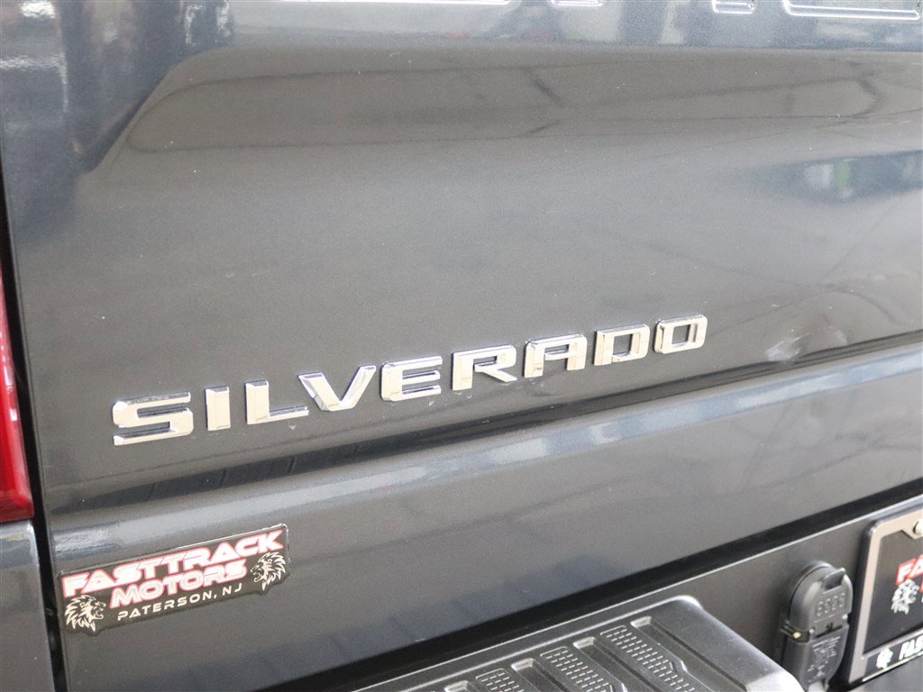 Used 2022 Chevrolet Silverado 1500 RST w/ Z71 Off-Road Package AWD/4WD image 7