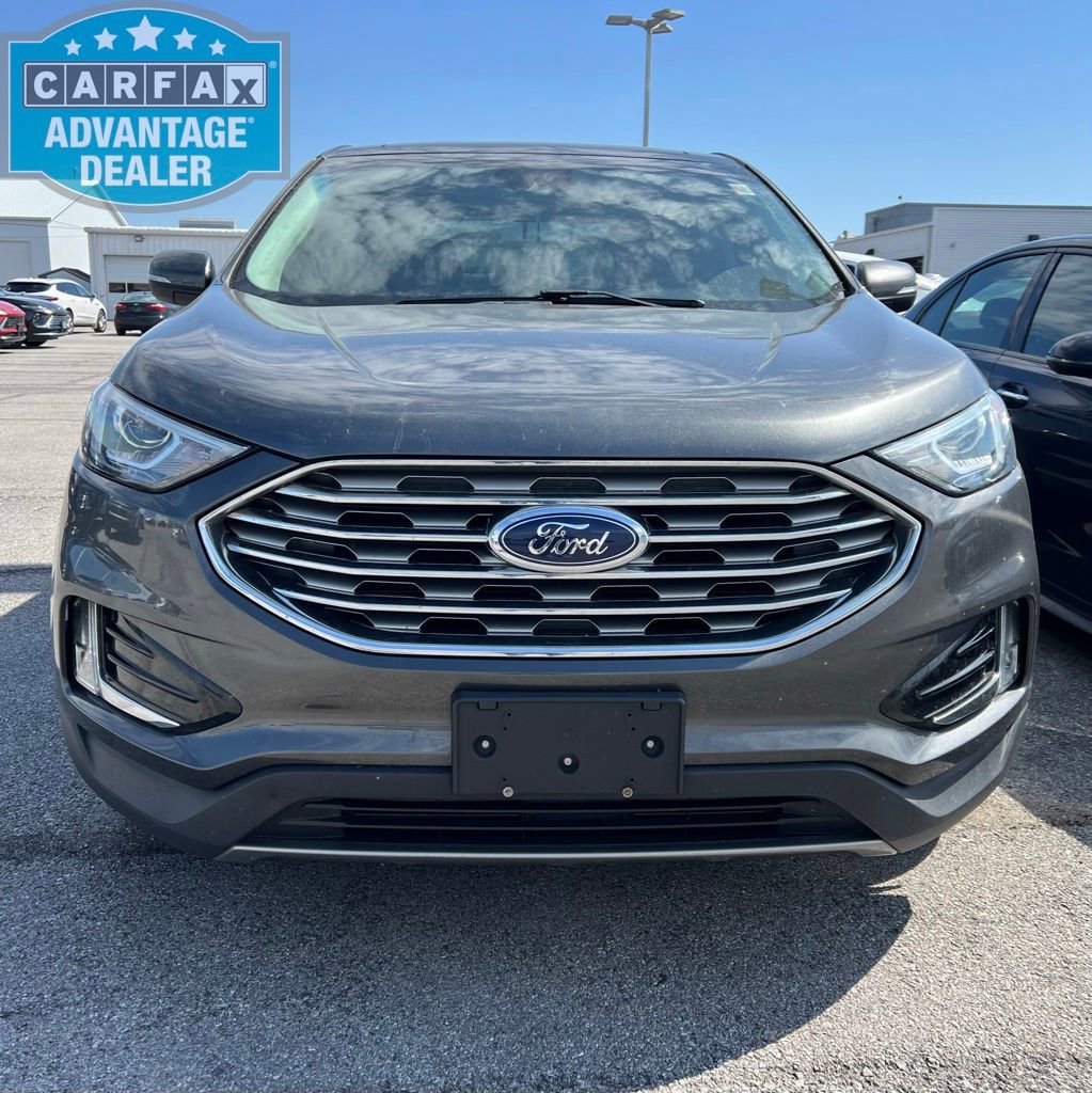Used 2019 Ford Edge SEL w/ Equipment Group 201A image 2