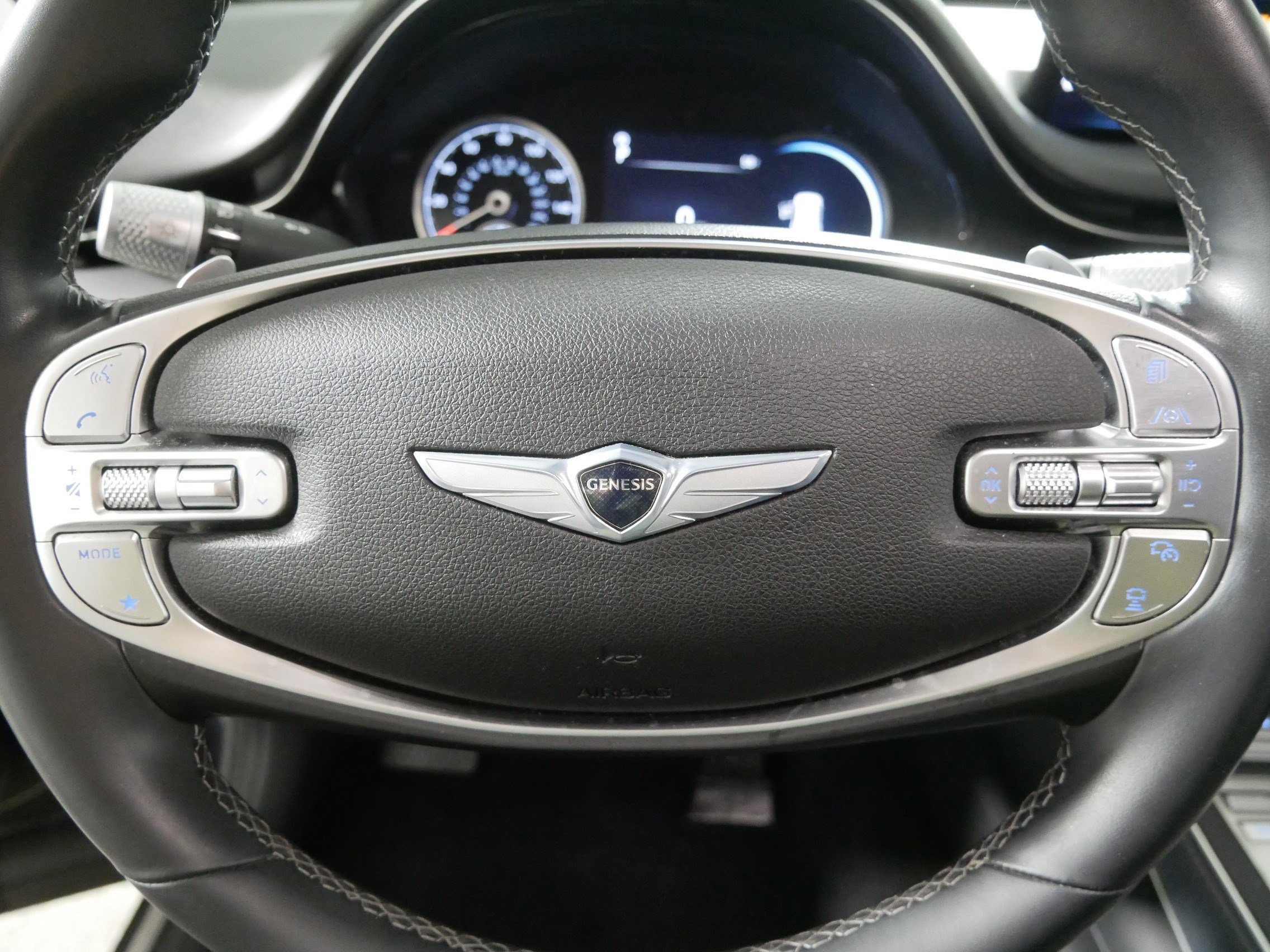 Certified 2022 Genesis GV70 2.5T w/ Select Package image 25