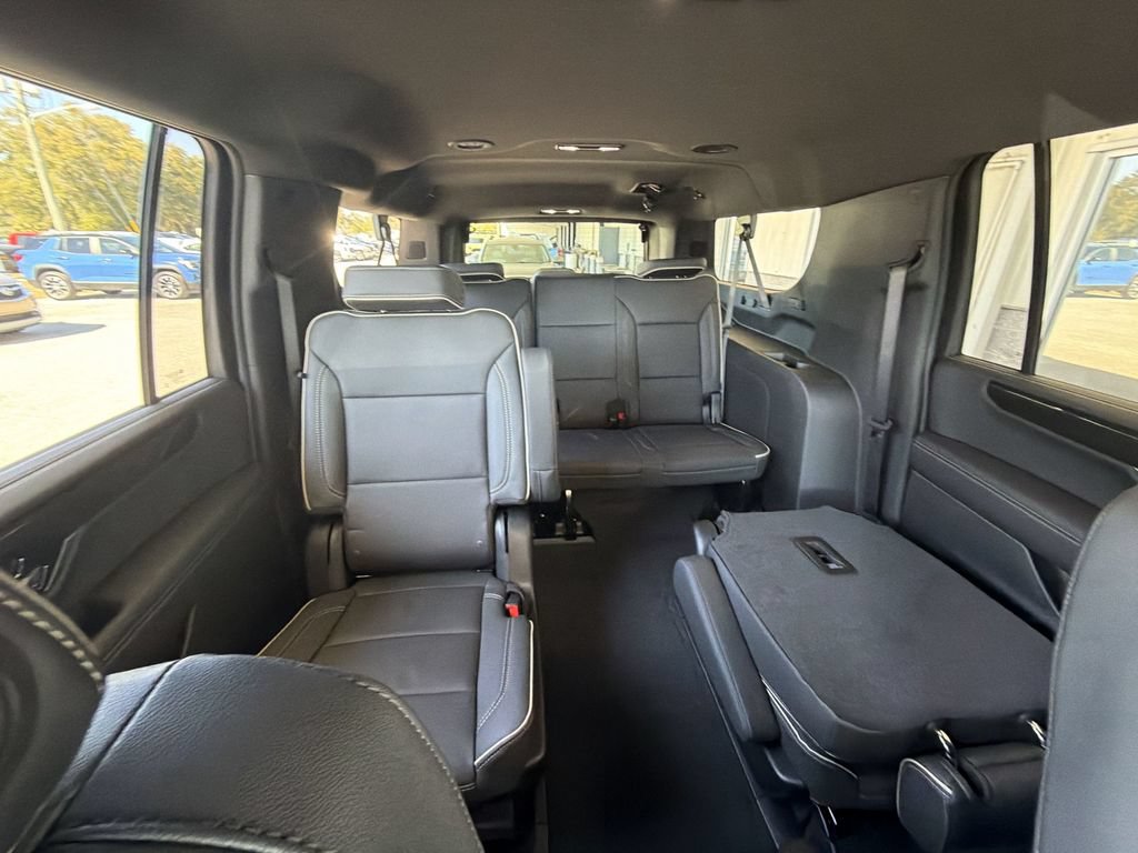 New 2026 GMC Yukon XL Elevation AWD/4WD image 17