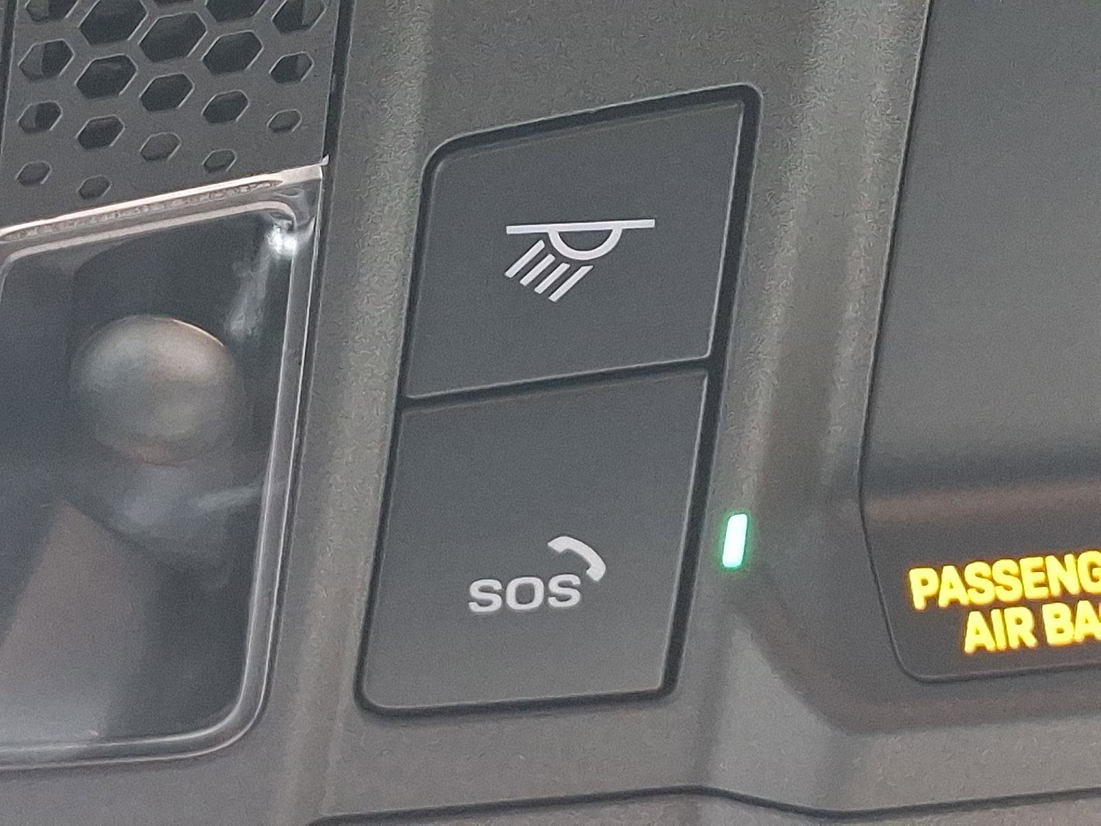 Certified 2022 Audi RS e-tron GT w/ Carbon Performance Package AWD/4WD image 26