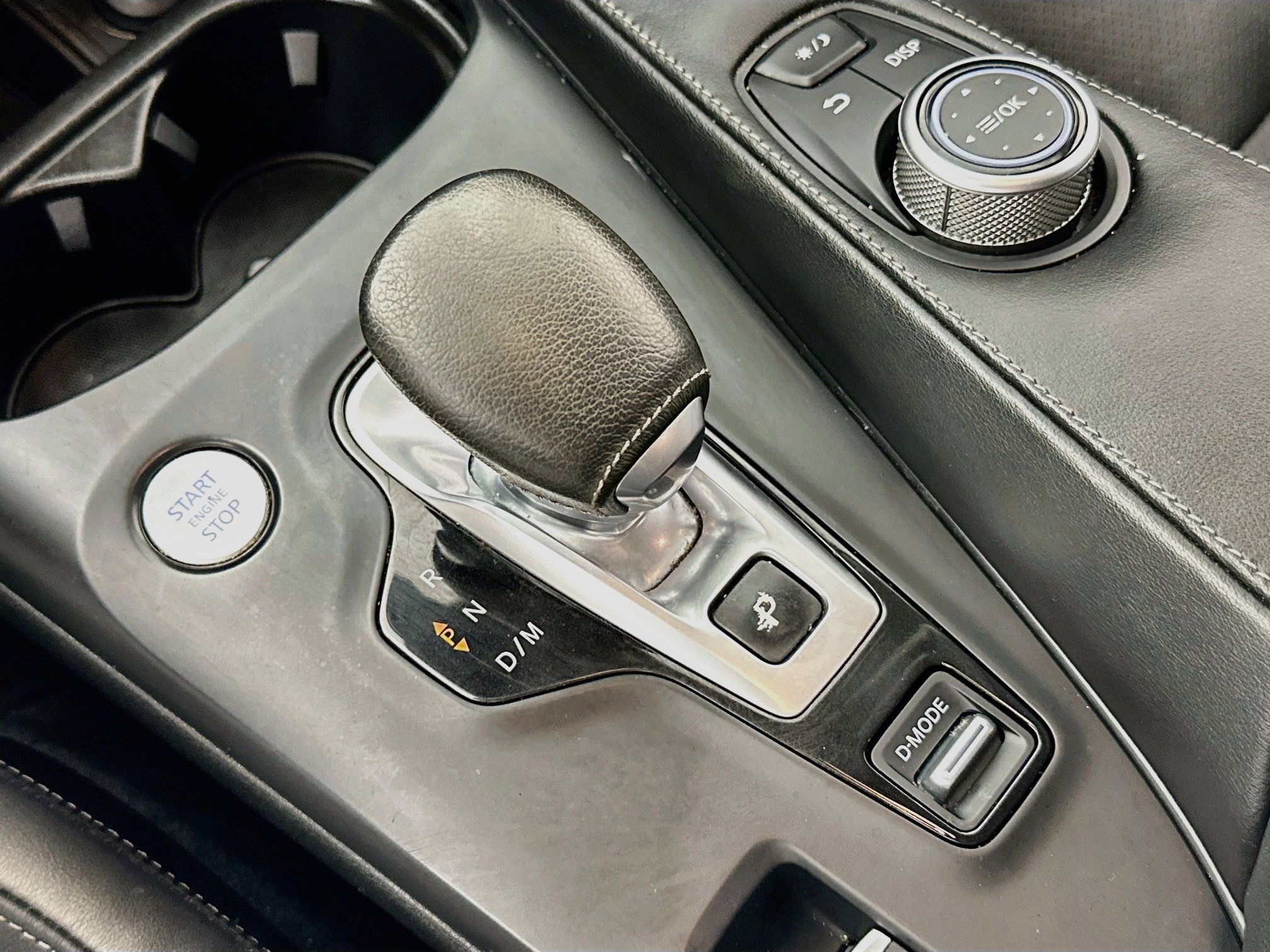 Used 2022 INFINITI QX50 Luxe AWD/4WD image 16