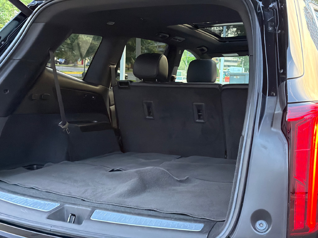 Used 2023 Cadillac XT6 Premium Luxury AWD/4WD image 8