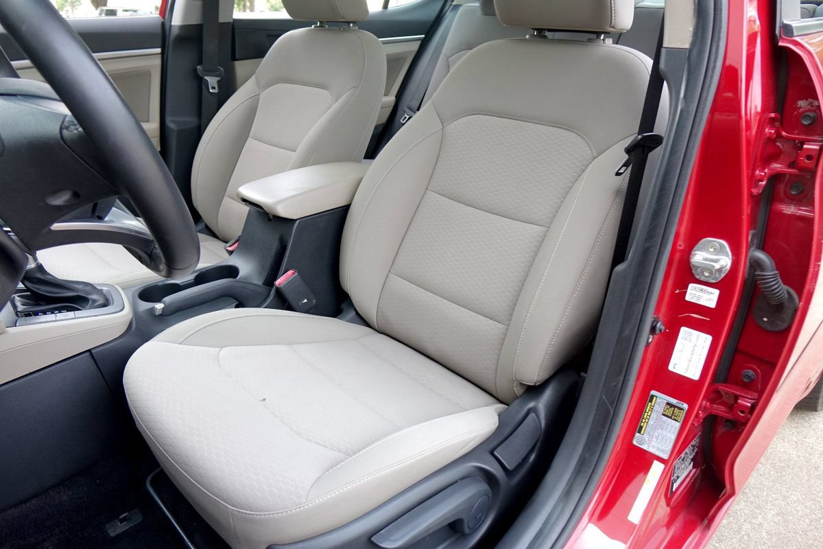 Used 2019 Hyundai Elantra Value Edition FWD image 6