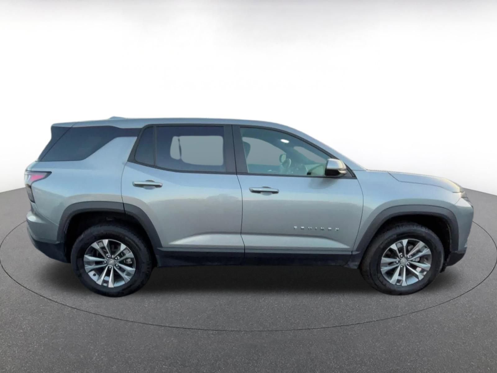 Used 2025 Chevrolet Equinox LT image 16