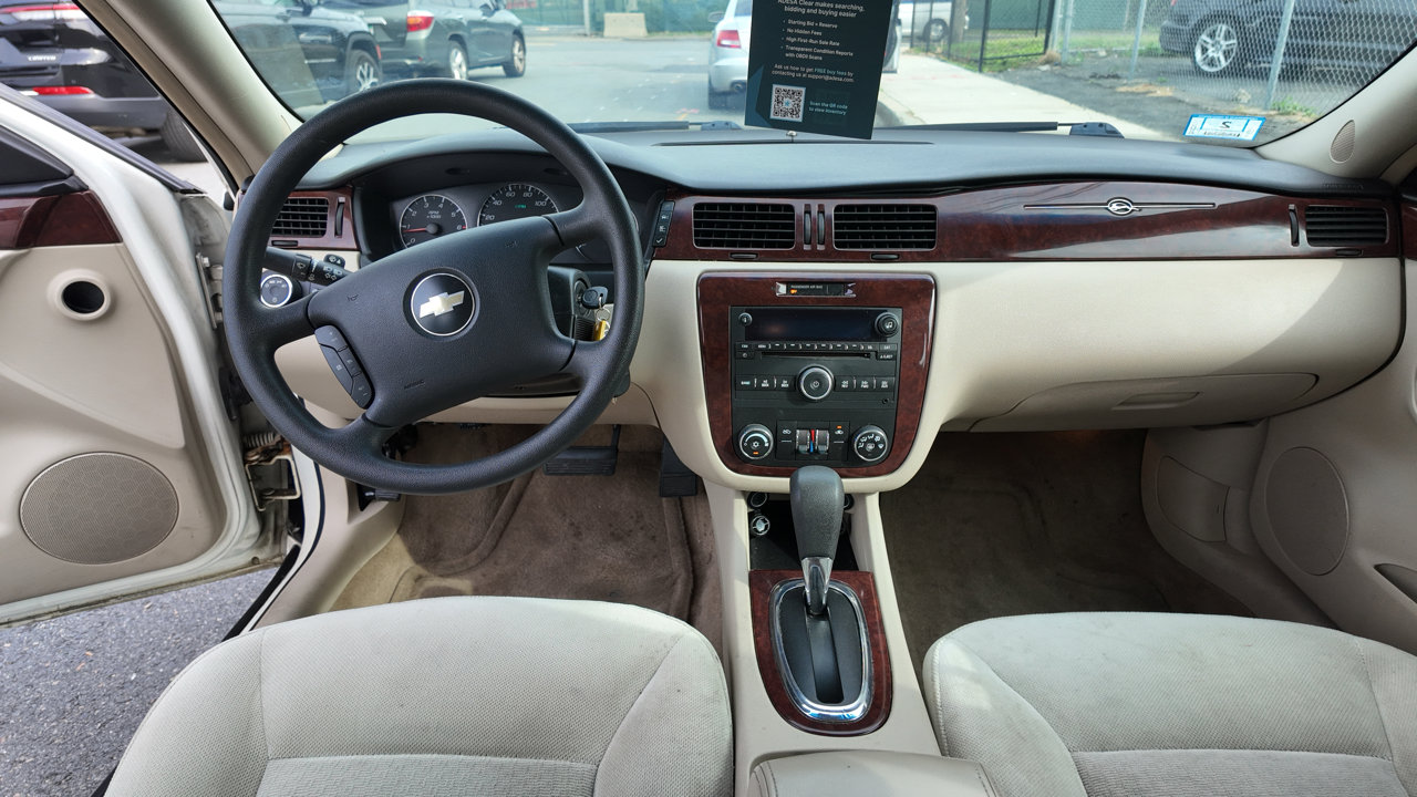 Used 2009 Chevrolet Impala LT image 9