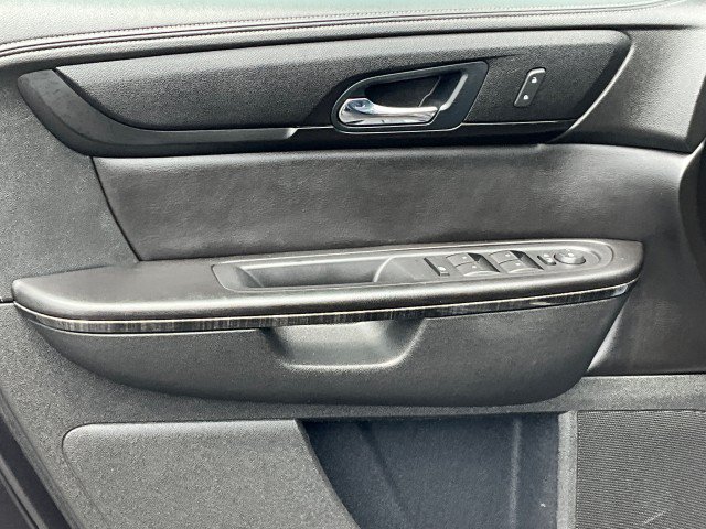 Used 2015 GMC Acadia SLT FWD image 29