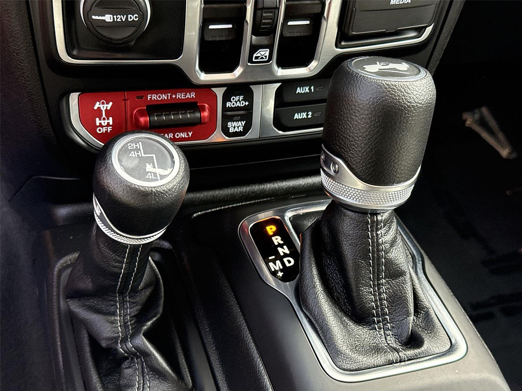 Used 2025 Jeep Wrangler Unlimited Rubicon AWD/4WD image 14