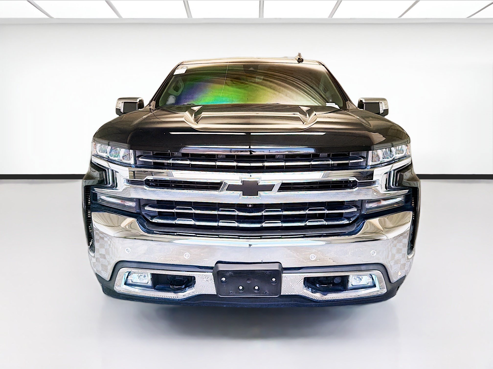 Used 2020 Chevrolet Silverado 1500 LTZ w/ LTZ Plus Package RWD image 2