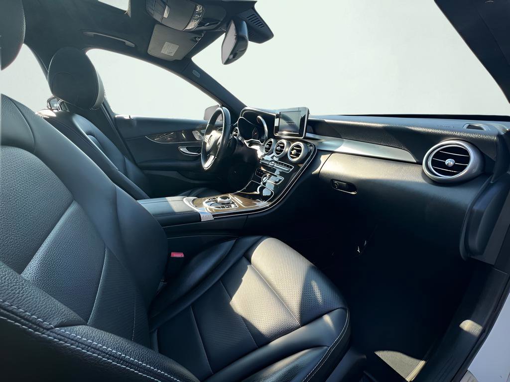 Used 2018 Mercedes-Benz C 300 Sedan image 29