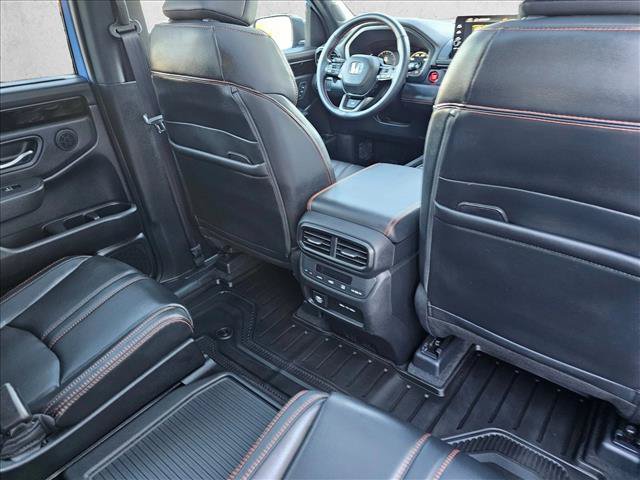 Used 2025 Honda Pilot TrailSport image 15