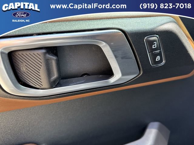 Used 2023 Ford Bronco Outer Banks AWD/4WD image 21