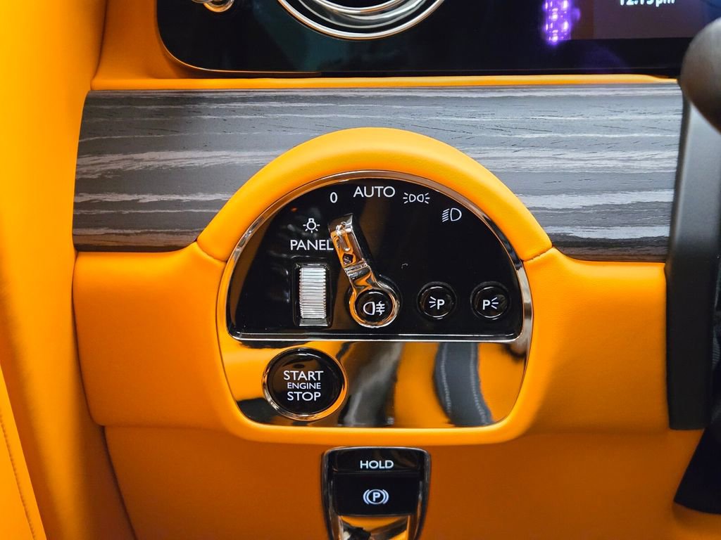 New 2025 Rolls-Royce Spectre w/ Spectre Launch Package image 36