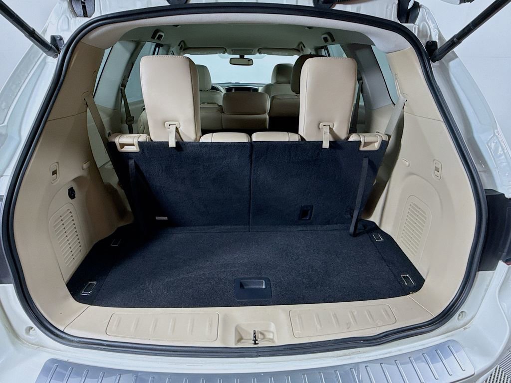 Used 2017 Nissan Pathfinder SL image 25