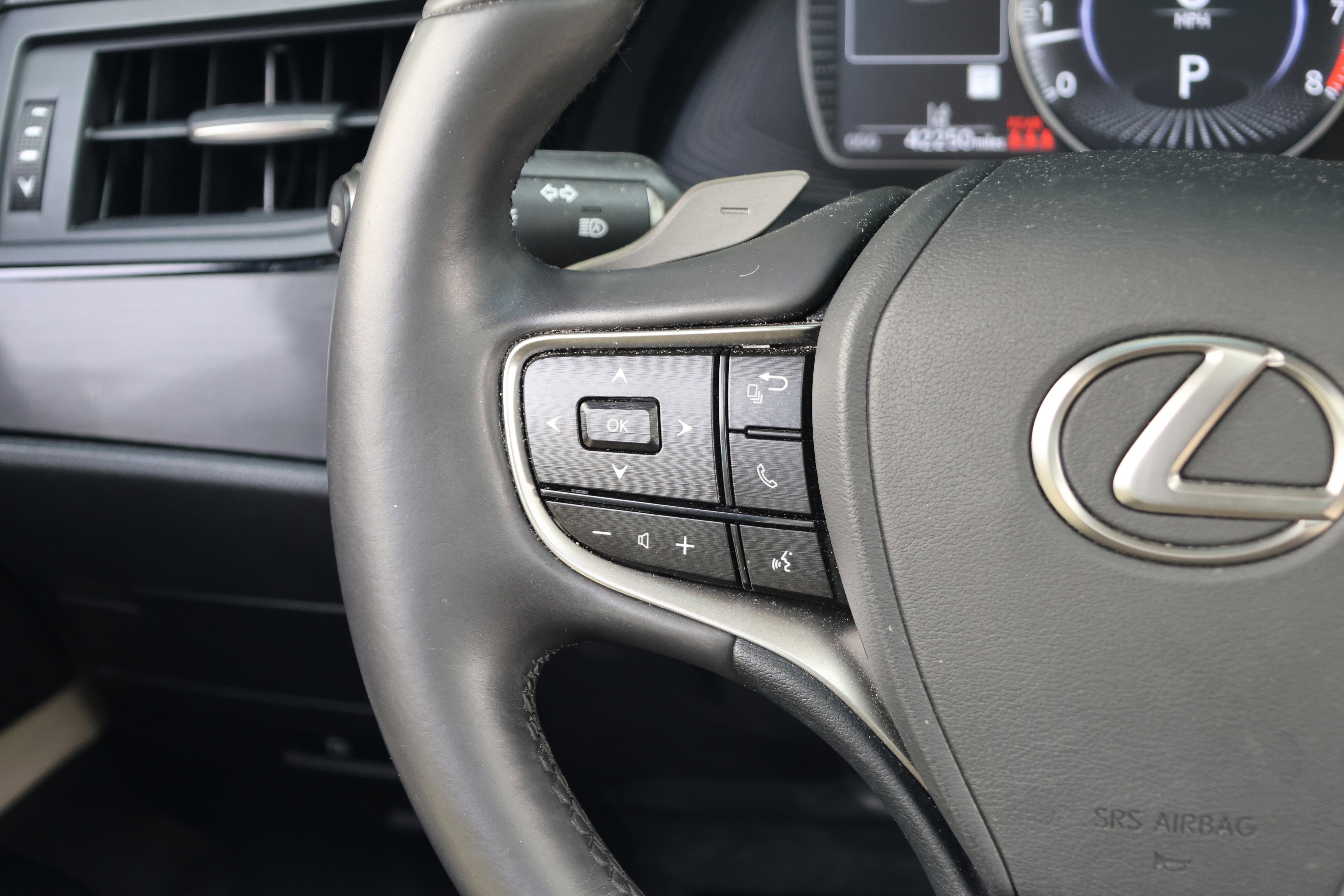 Used 2023 Lexus ES 350 w/ Premium Package image 17